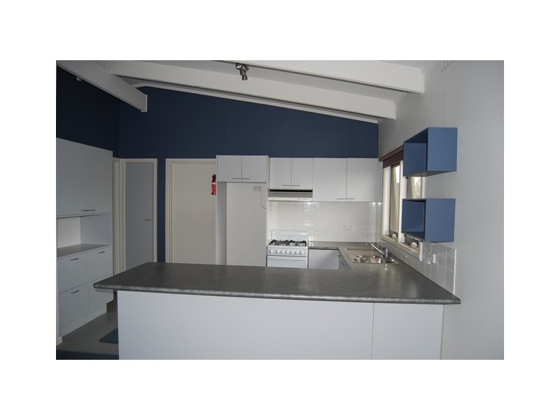 19 Hillcrest Way, Lakes Entrance VIC 3909