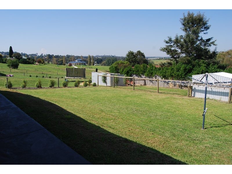 10 Georges Terrace, Swan Reach VIC 3903