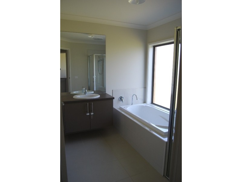 10 Georges Terrace, Swan Reach VIC 3903