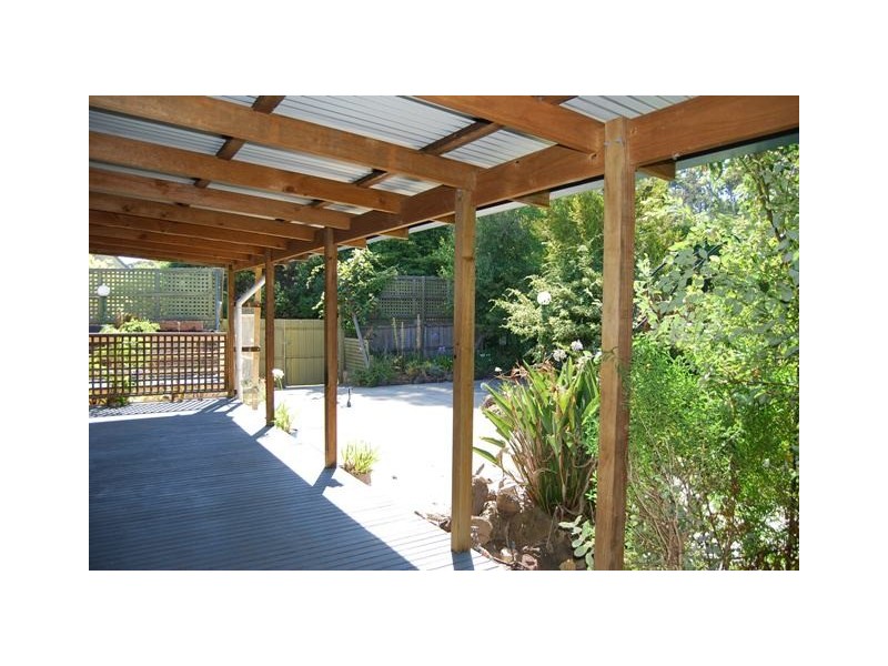 1 Clara Street, Lakes Entrance VIC 3909