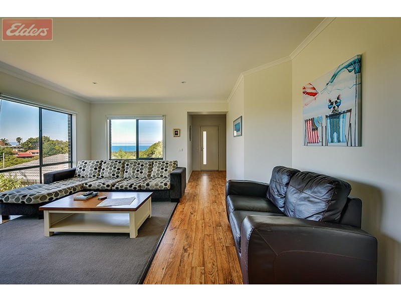 4 Kinkuna Court, Lakes Entrance VIC 3909