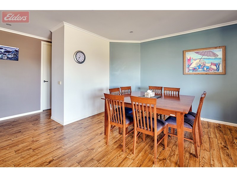 4 Kinkuna Court, Lakes Entrance VIC 3909