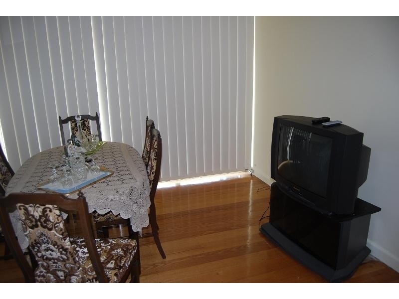 18 Hunter Street, Lakes Entrance VIC 3909