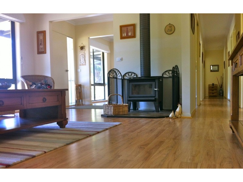 795 Nungurner Road, Metung VIC 3904