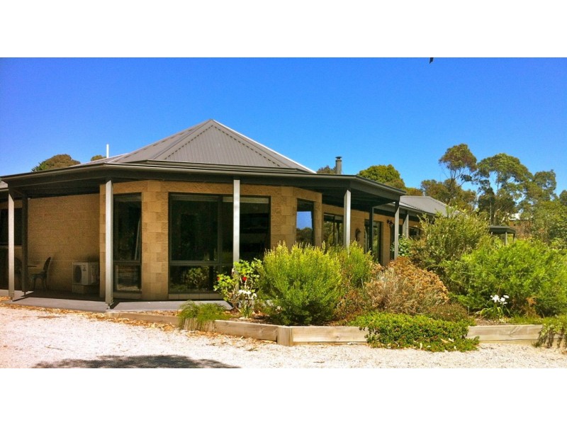 795 Nungurner Road, Metung VIC 3904