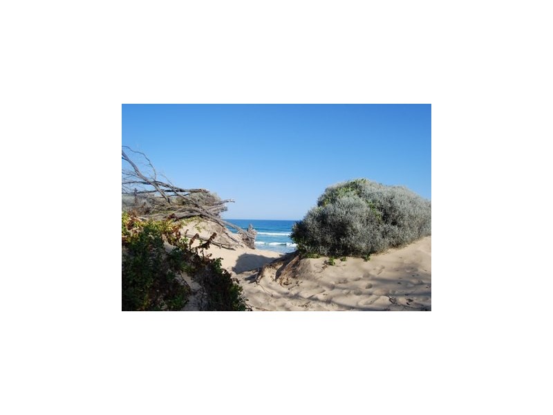 TP560911 Barrier Landing, Lakes Entrance VIC 3909