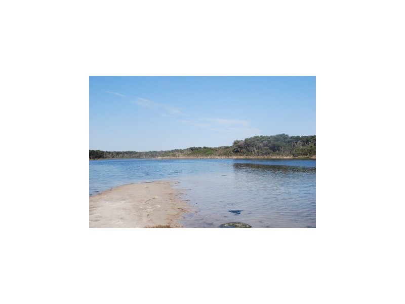 TP560911 Barrier Landing, Lakes Entrance VIC 3909