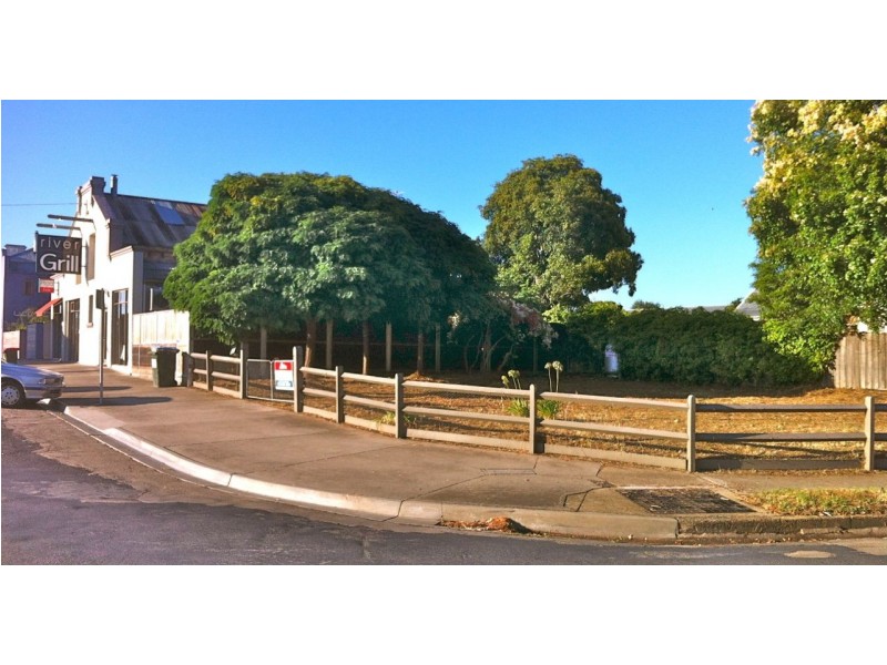 2  Wood Street, Bairnsdale VIC 3875