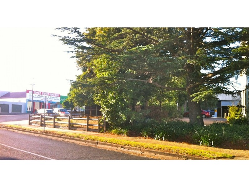 2  Wood Street, Bairnsdale VIC 3875