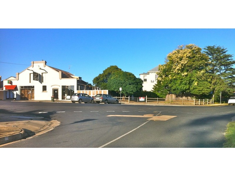 2  Wood Street, Bairnsdale VIC 3875