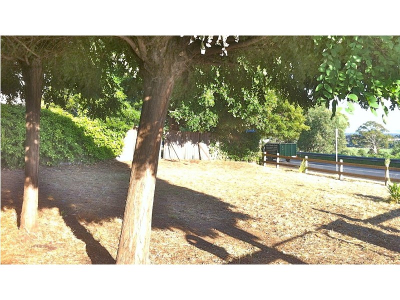 2  Wood Street, Bairnsdale VIC 3875