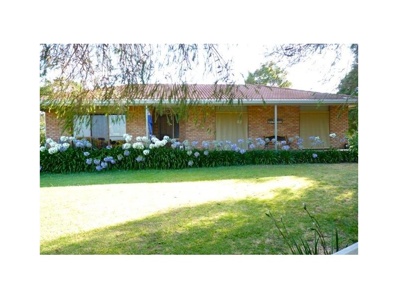 13 Normans Road, Metung VIC 3904