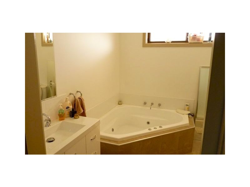 13 Normans Road, Metung VIC 3904