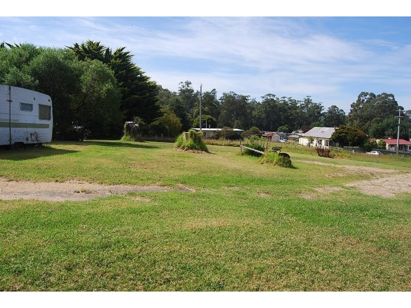 29 Nowa Nowa Old Buchan Road, Nowa Nowa VIC 3887