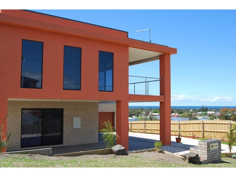 4 Highland Court, Lakes Entrance VIC 3909