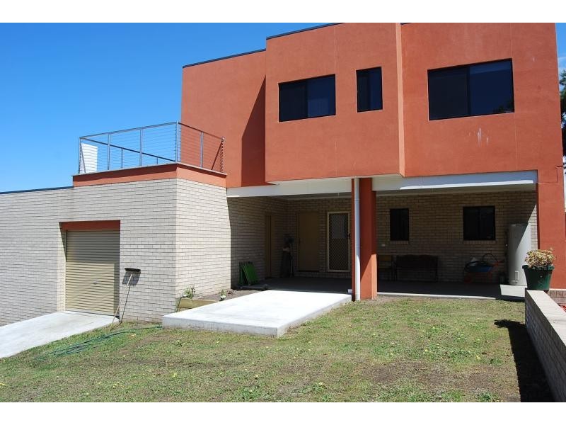 4 Highland Court, Lakes Entrance VIC 3909