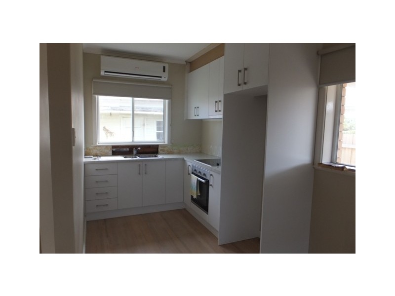 1/5 Barkes Avenue, Lakes Entrance VIC 3909