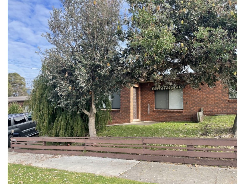 2/9 Coates Road, Lakes Entrance VIC 3909