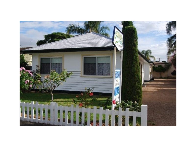 9 – 11 Orme Street, Lakes Entrance VIC 3909