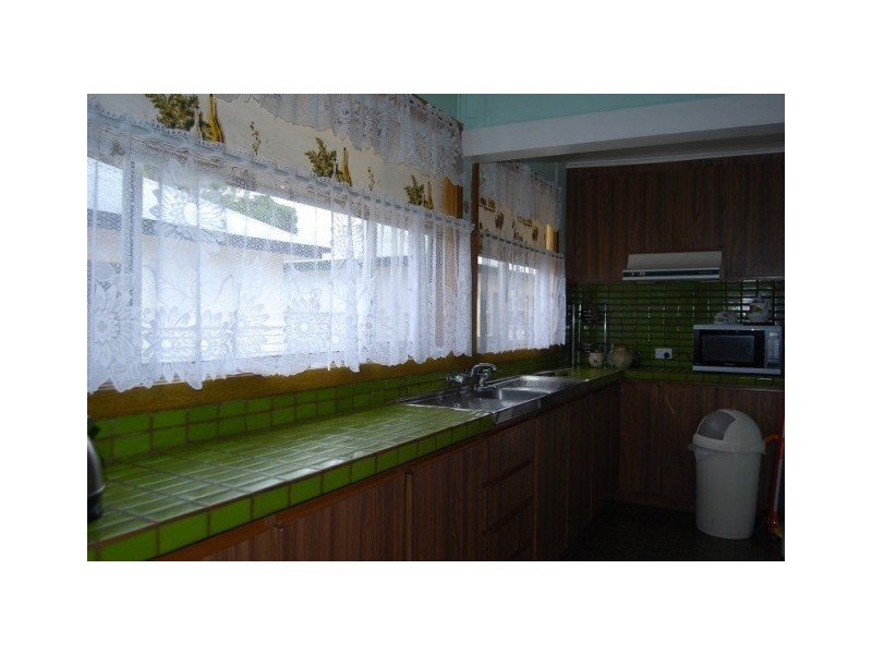 9 – 11 Orme Street, Lakes Entrance VIC 3909