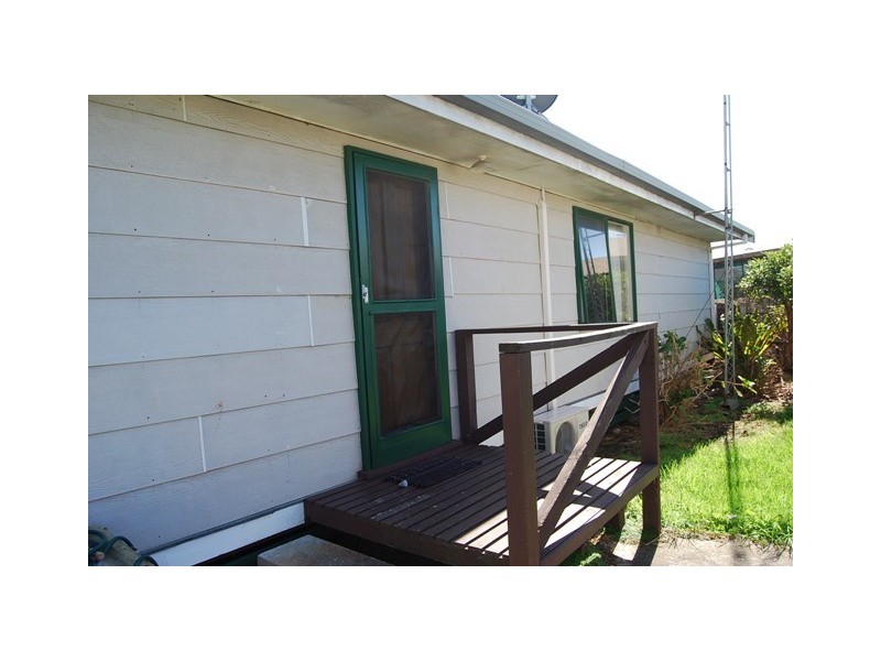 79 Carpenter Street, Lakes Entrance VIC 3909