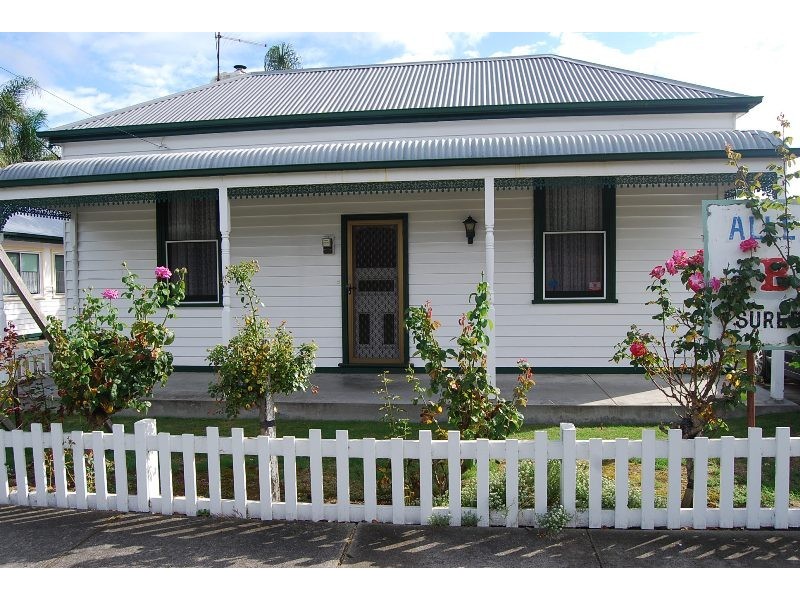 9 -11 Orme Street, Lakes Entrance VIC 3909
