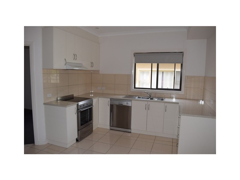 11 Bowler Street, Lakes Entrance VIC 3909