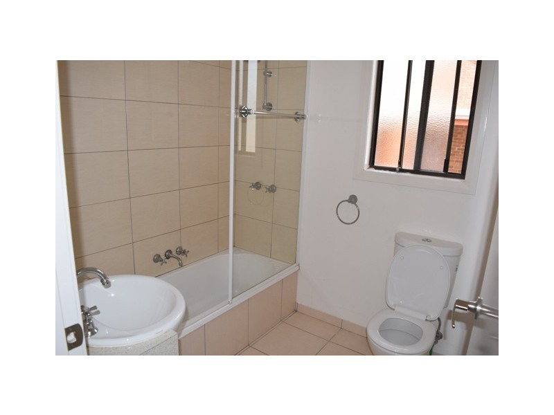 11 Bowler Street, Lakes Entrance VIC 3909