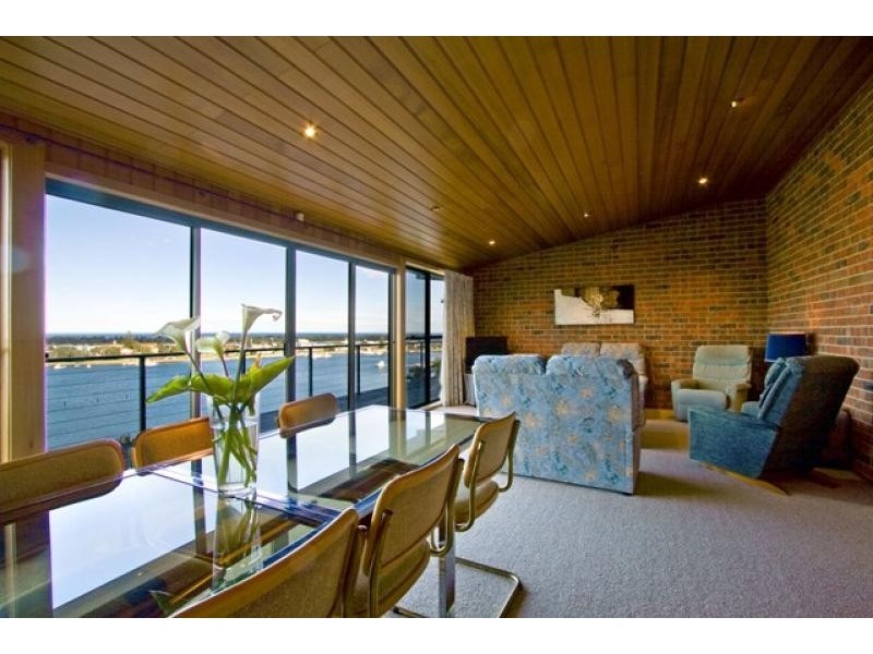 66 Creighton Street, Lakes Entrance VIC 3909