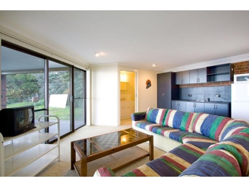 66 Creighton Street, Lakes Entrance VIC 3909