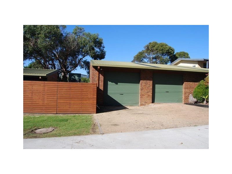 548 Lake Tyers Beach Road, Lake Tyers Beach VIC 3909