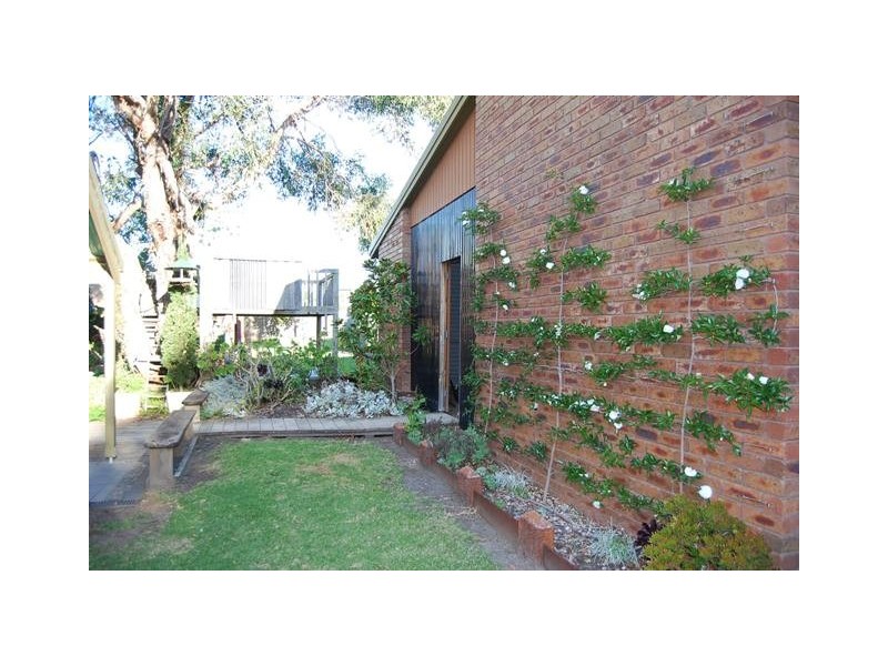 548 Lake Tyers Beach Road, Lake Tyers Beach VIC 3909