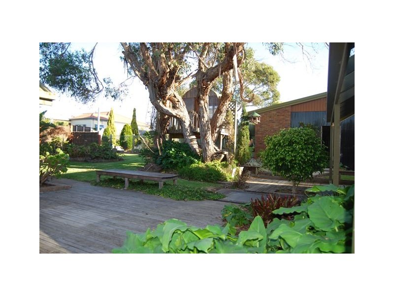 548 Lake Tyers Beach Road, Lake Tyers Beach VIC 3909