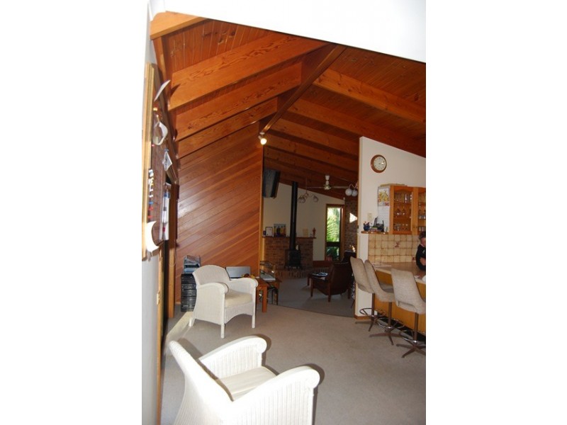 548 Lake Tyers Beach Road, Lake Tyers Beach VIC 3909