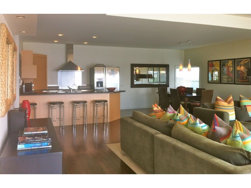5, 28 Metung Road, Metung VIC 3904