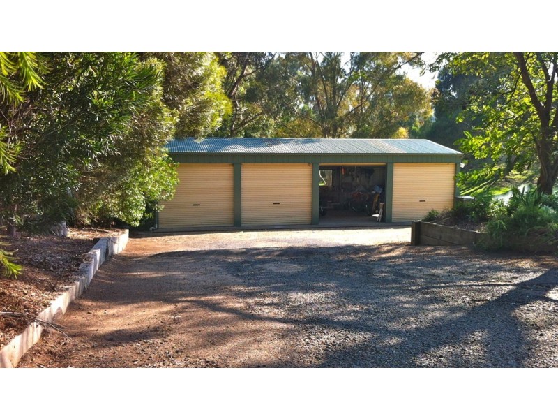 26  Mairburn Road, Metung VIC 3904