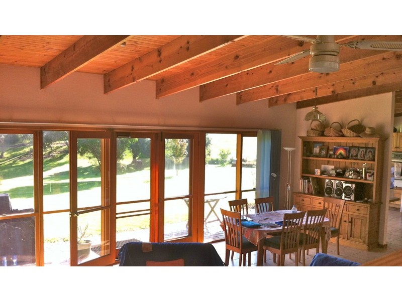 26  Mairburn Road, Metung VIC 3904