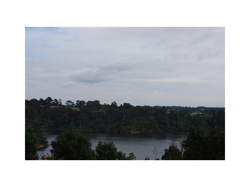 15 The Balcony, Lakes Entrance VIC 3909
