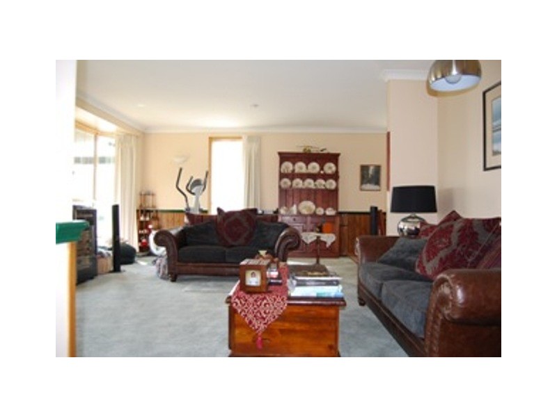 15 The Balcony, Lakes Entrance VIC 3909