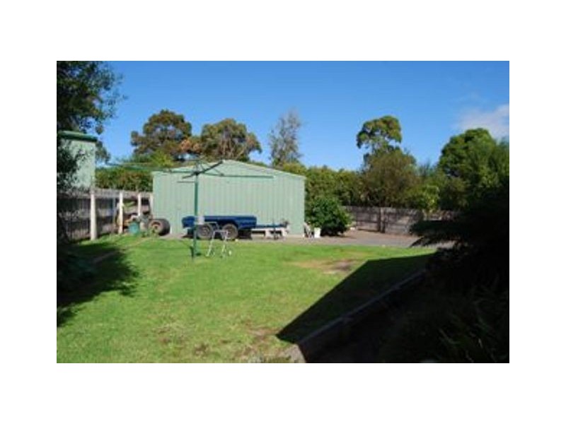 15 The Balcony, Lakes Entrance VIC 3909