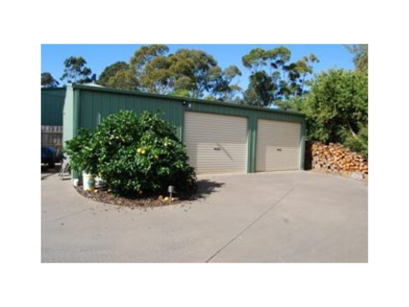 15 The Balcony, Lakes Entrance VIC 3909