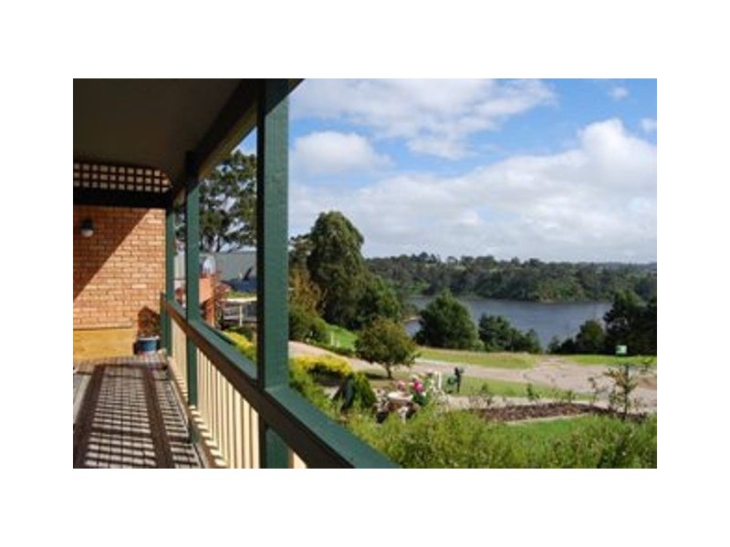 15 The Balcony, Lakes Entrance VIC 3909