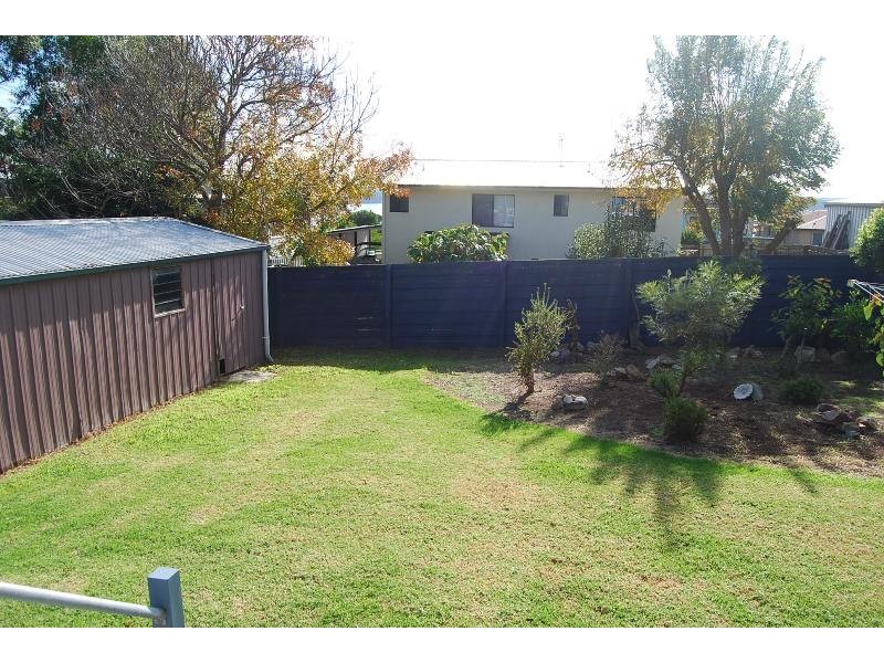 19 Hillcrest Way, Lake Tyers Beach VIC 3909