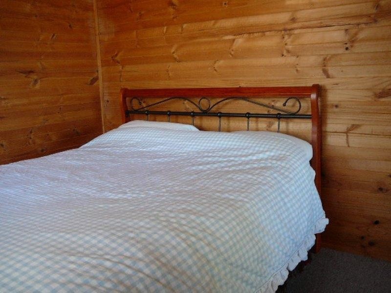 4 Points Road South, Lakes Entrance VIC 3909