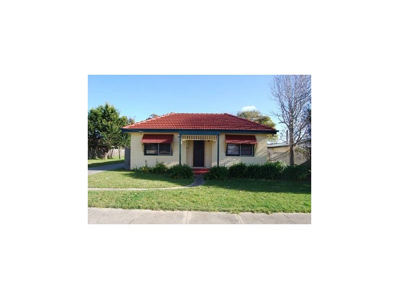 3 Willis Street, Lakes Entrance VIC 3909