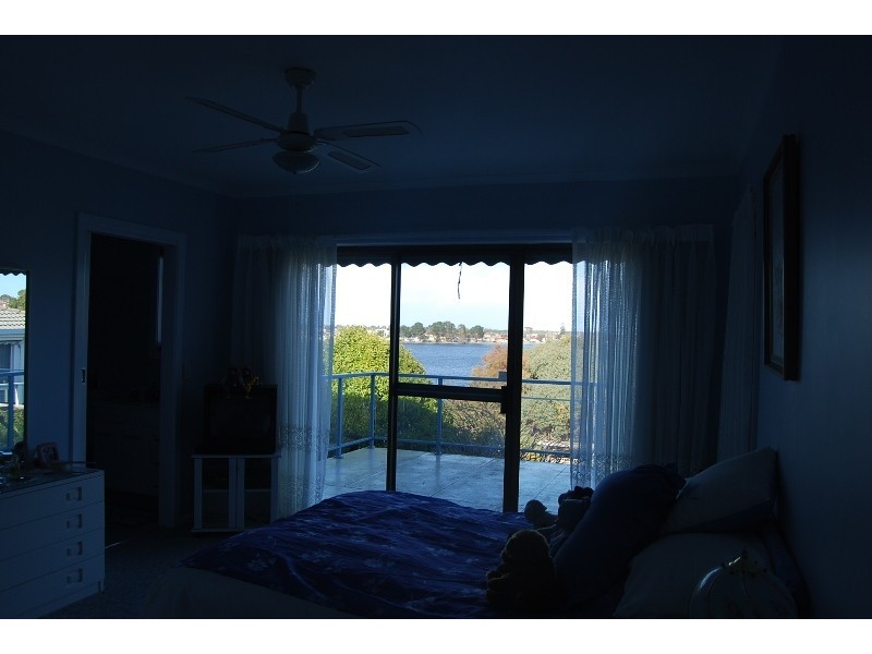 109 Carpenter Street, Lakes Entrance VIC 3909