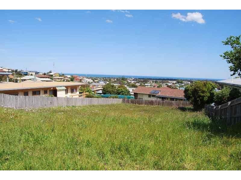 31 O’Neills, Lakes Entrance VIC 3909