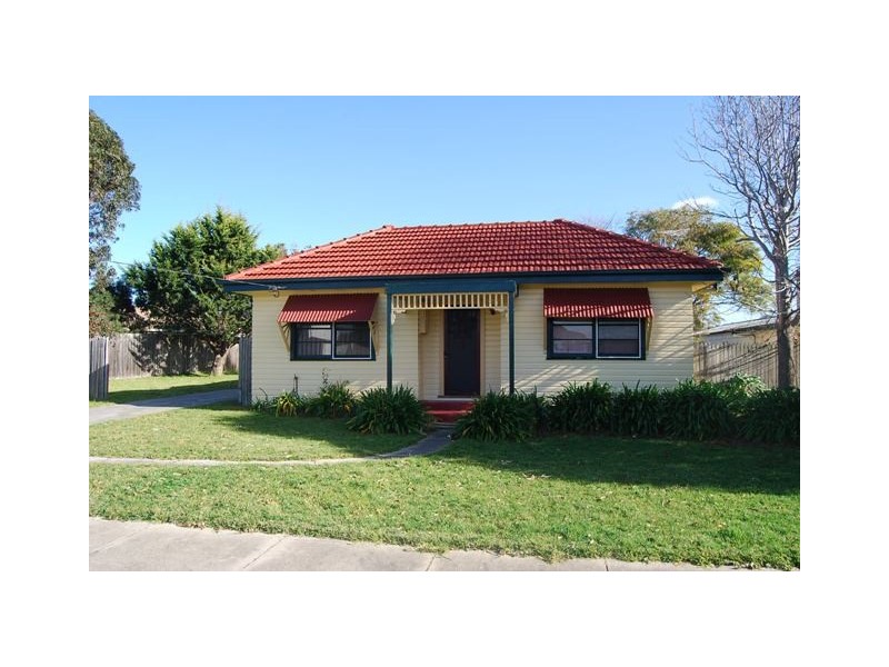 3 Willis Street, Lakes Entrance VIC 3909