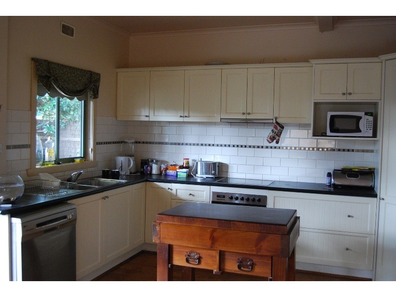 25 Mist Street, Lakes Entrance VIC 3909