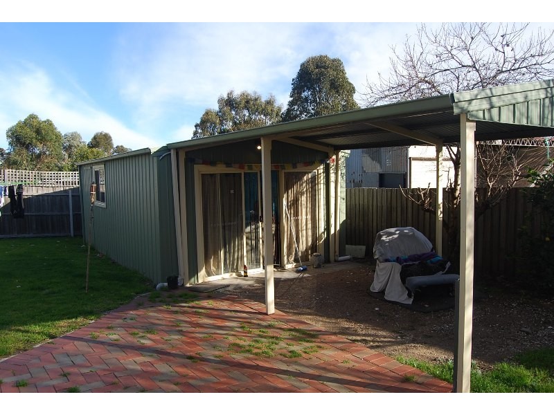 25 Mist Street, Lakes Entrance VIC 3909